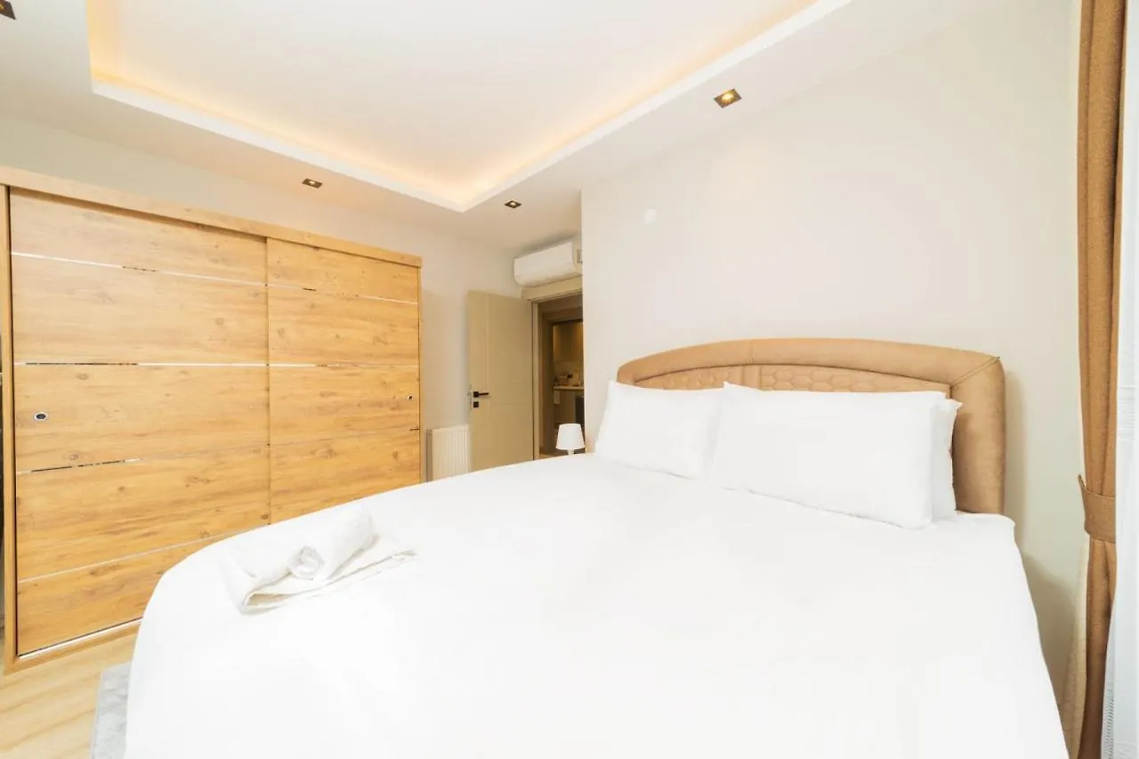 安塔利亚Comfy Flat With Balcony Close To Konyaalti Beach公寓 公寓